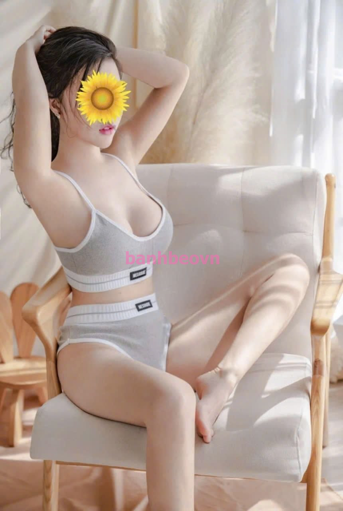 NGọc Linh💖💖💖ĐẲNG CẤP GÁI XINH BODY CỰC CHUẨN-BẢN TÍNH DÂM ĐÃNG - VÚ TO - MÔNG NỞ - LẠI CHIỀU KHÁCH