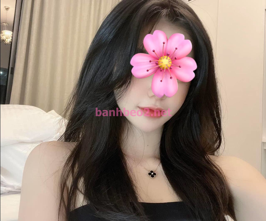 💥bé kiều  dâm chảy nước🔥