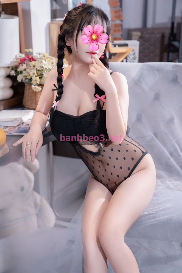 Bé Trang _ Dâm nữ bj sướng mông to dogy bao phê