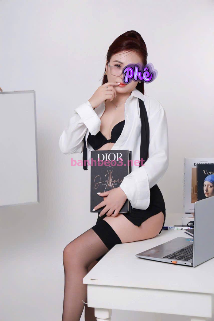 Phương Anh mặt xinh da trắng - body bốc lửa, tình yêu cực phê! ❤️