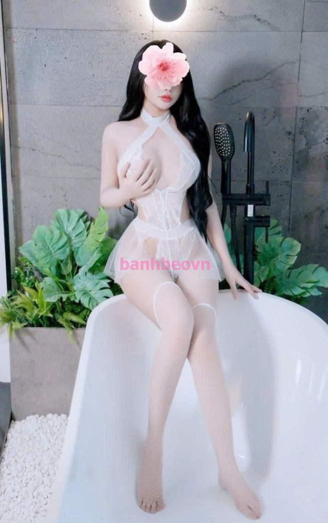 Yến Linh_ BÚ CU SIÊU VIP LIẾM LÁP NGOAN NGOÃN BẢO GÌ LÀM ĐÓ - CHIỀU KHÁCH NHƯ THƯỢNG ĐẾ