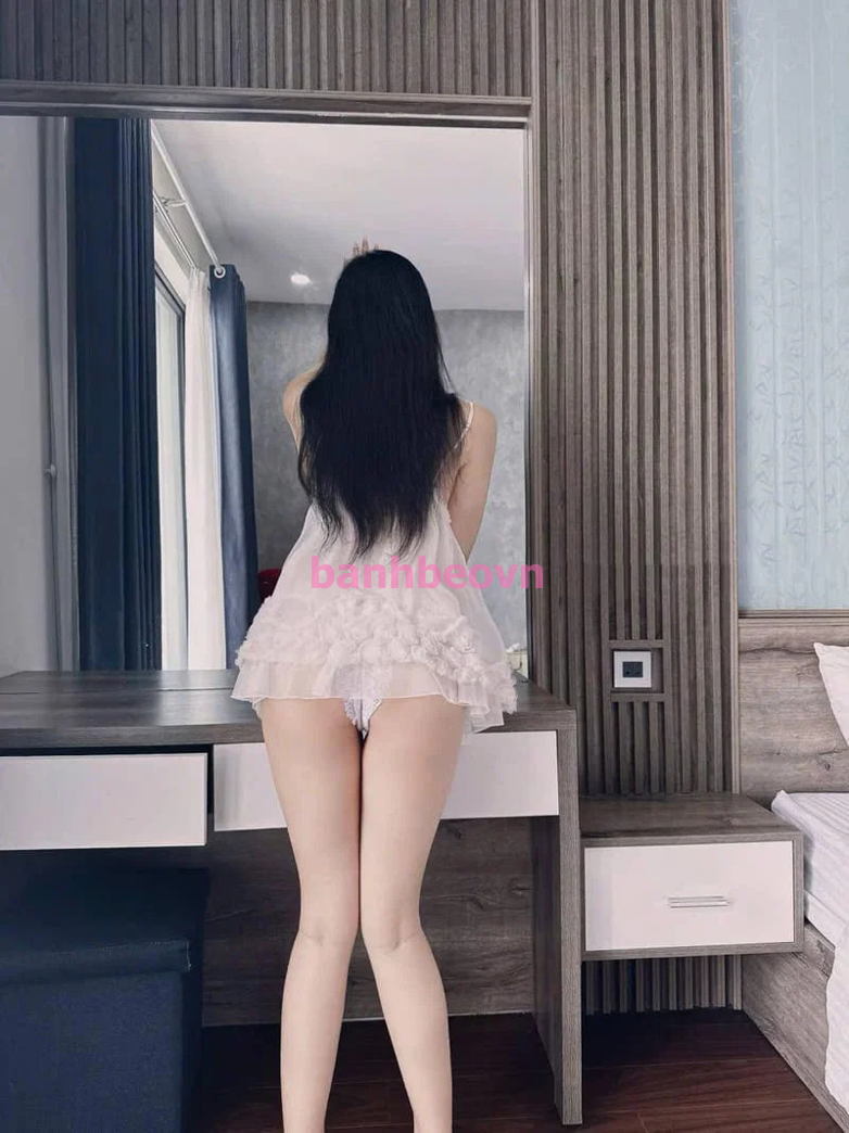 QUỲNH BABY SIÊU DÂM GƯƠNG MẶT XINH XẮN ĐÁNG YÊU BƯỚM KHÍT LÀM TÌNH NHƯ NGƯỜI YÊU SIÊU SƯỚNG BAO PHÊ