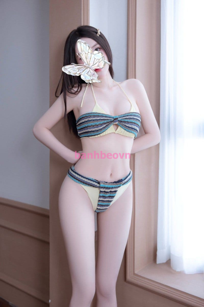 Khánh Vân - Xinh Đẹp Duyên Dáng Body Mượt Mà
